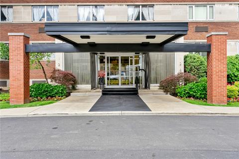 128 N Craig St #710, Pittsburgh, PA 15213