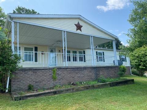 411 2nd St, Lemont Furnace, PA 15456