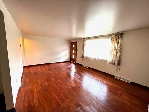 59 Withrow, Eighty Four, PA 15330 photo 4