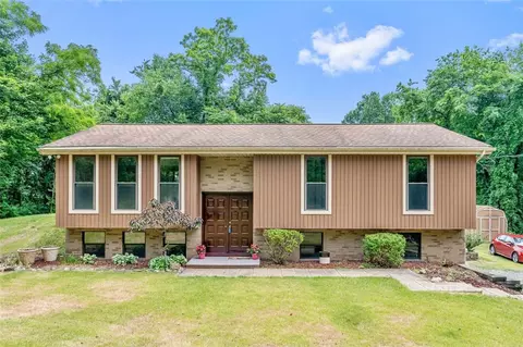137 Hilltop, Sewickley, PA 15143