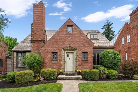 37 Pocono, Pittsburgh, PA 15220
