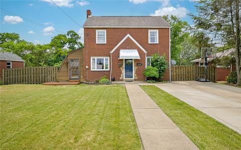 3437 Pinewood Dr, West Homestead, PA 15120
