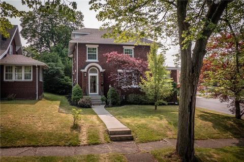 120 Case Ave, Sharon, PA 16146