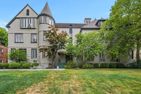 5927 Howe St #B1, Pittsburgh, PA 15232