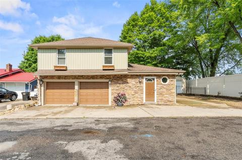 117 Birch St, Ellwood City, PA 16117