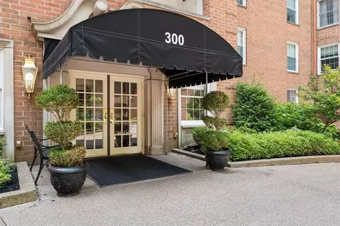 300 Fox Chapel Rd #612, Pittsburgh, PA 15238