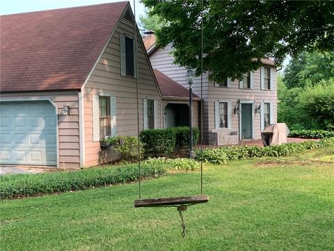 126 Crest, Beaver, PA 15009