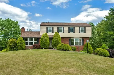 2239 Manordale Dr, Export, PA 15632