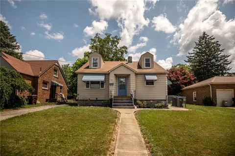 915 Park Ave, Farrell, PA 16121