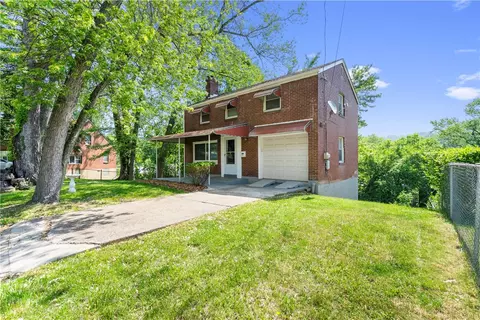 1912 Fairlawn St, Pittsburgh, PA 15221