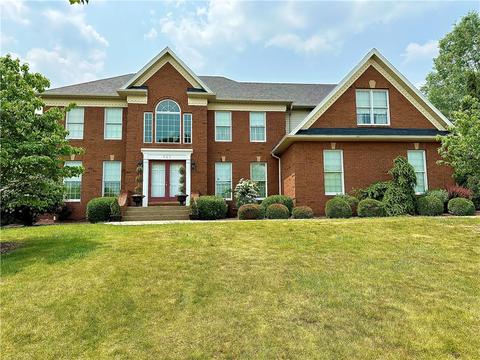 343 Saratoga Dr, Uniontown, PA 15401