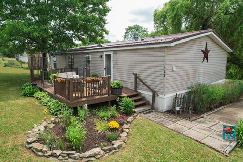 123 Woodview Dr, Valencia, PA 16059