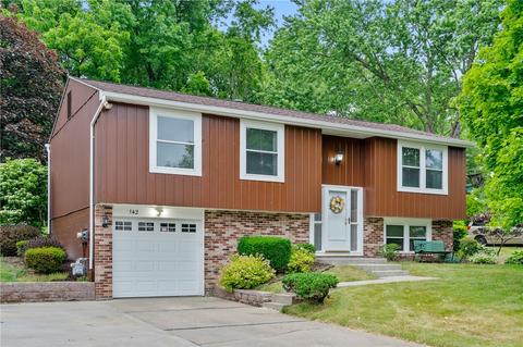 142 Fox Run Rd, Cranberry Township, PA 16066