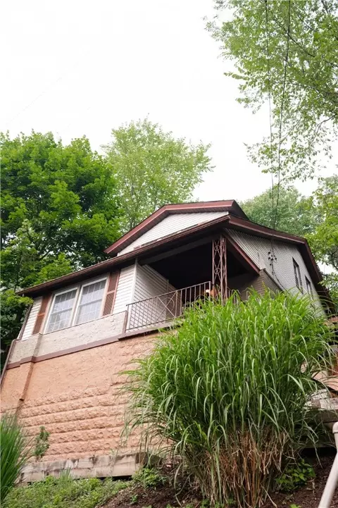 5616 Front St, Verona, PA 15147
