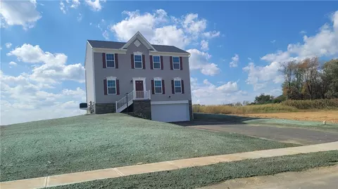 203 Cornstalk Ct, Evans City, PA 16033