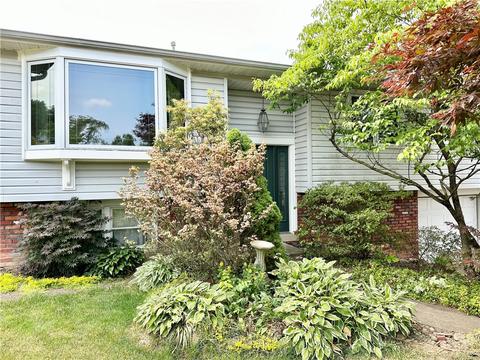 1352 Denton St, Greensburg, PA 15601