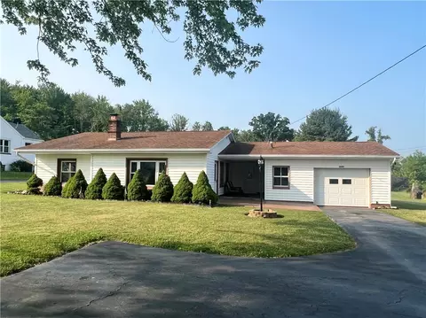 2840 Ellwood Rd, New Castle, PA 16101