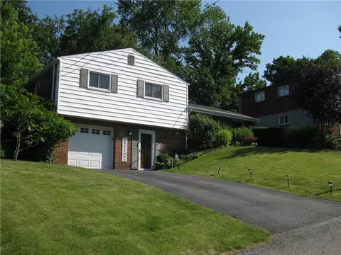 132 Danube, Pittsburgh, PA 15209