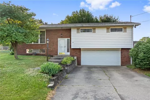 641 Clarendon Ave, Uniontown, PA 15401