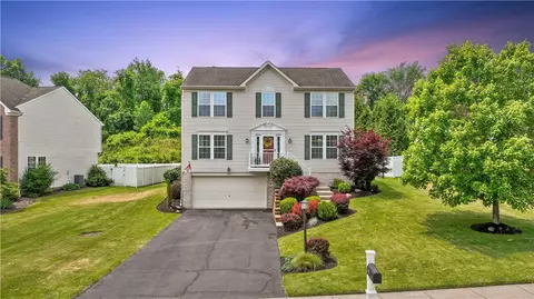 124 Dupont Dr, Mcdonald, PA 15057