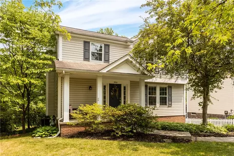 306 Haldeman Dr, Cranberry Township, PA 16066