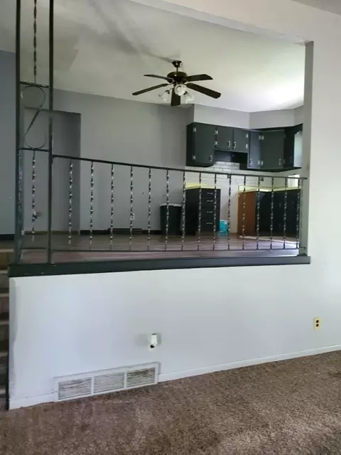 128 Pullam Dr, West Middlesex, PA 16159 photo 8