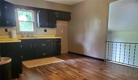 128 Pullam Dr, West Middlesex, PA 16159 photo 10