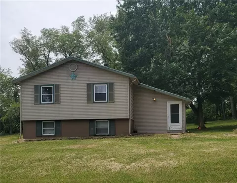 128 Pullam Dr, West Middlesex, PA 16159