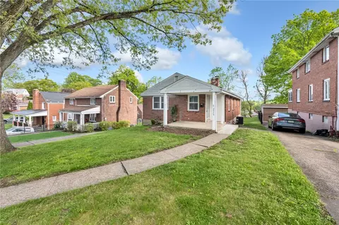 2515 Silver Oak Dr, Pittsburgh, PA 15220
