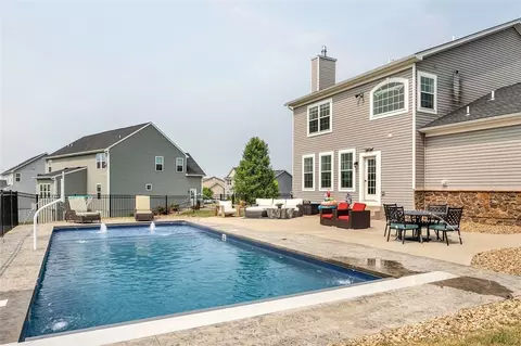 100 Curtis Ct, Mars, PA 16046 photo 5