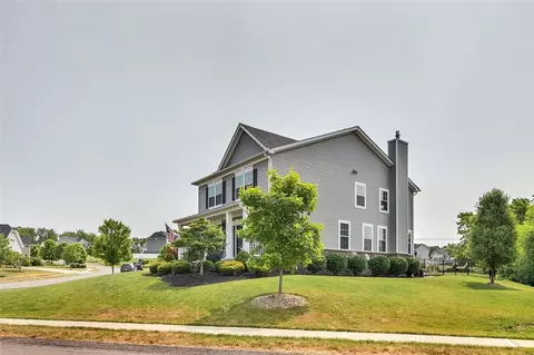 100 Curtis Ct, Mars, PA 16046 photo 3