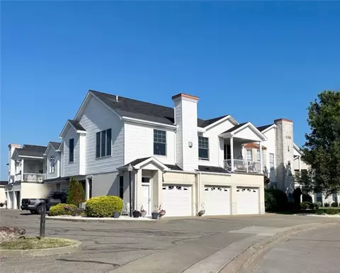 238 Adams Pointe Blvd #5, Mars, PA 16046