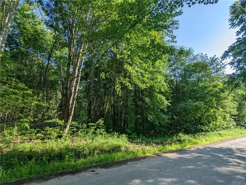000 T667, Sandy Lake, PA 16145