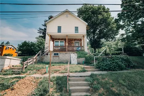 713 Chestnut St, Northern Cambria, PA 15714