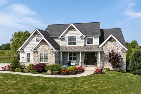 117 Vista Ct, Harmony, PA 16037