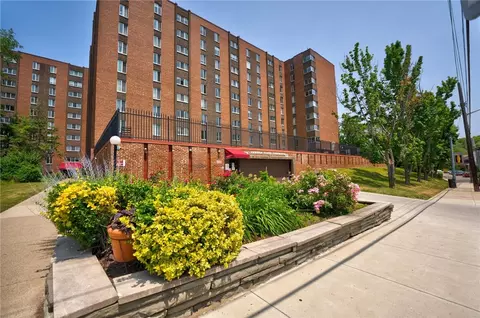 5 Bayard Rd #701, Pittsburgh, PA 15213