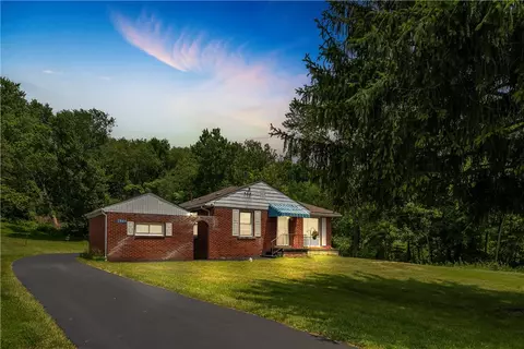 2844 Darlington Rd, Beaver Falls, PA 15010