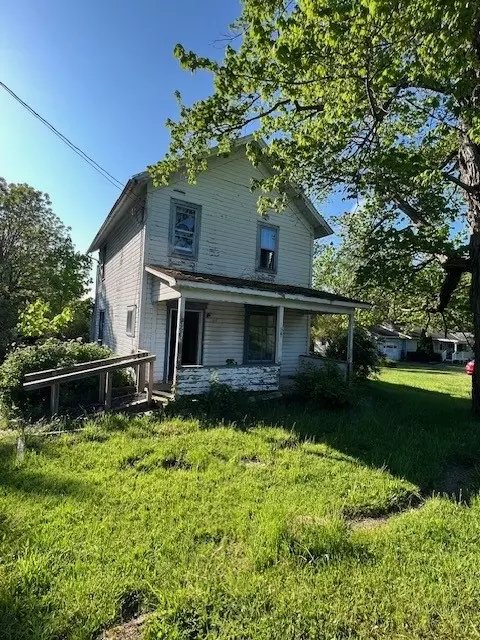 419 Shenango St, Mercer, PA 16137