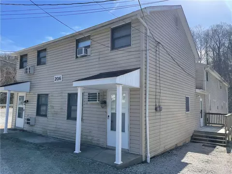 206 Parks Rd, Mcdonald, PA 15057