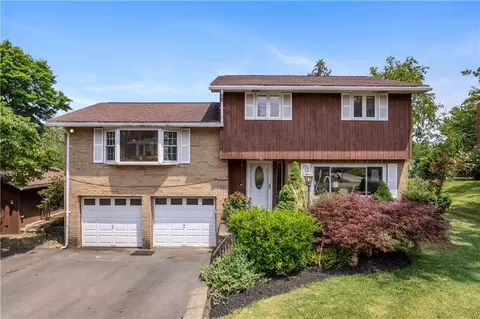 101 Crosstree Rd, Coraopolis, PA 15108