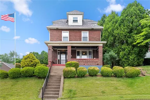 323 Shaw Ave, Springdale, PA 15144