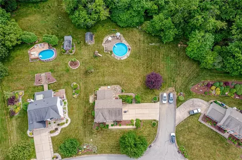 910 Castleview Dr, Irwin, PA 15642 photo 35