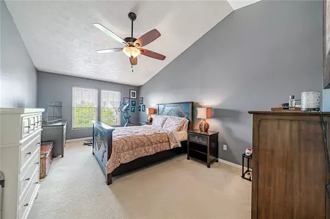 910 Castleview Dr, Irwin, PA 15642 photo 18