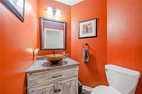 910 Castleview Dr, Irwin, PA 15642 photo 16