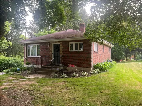109 First St, Evans City, PA 16033