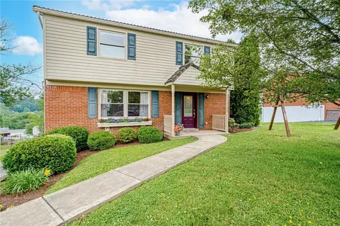 45 Cherokee Dr, Greensburg, PA 15601