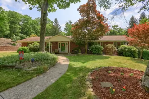 5121 Scenic Rd, Murrysville, PA 15668