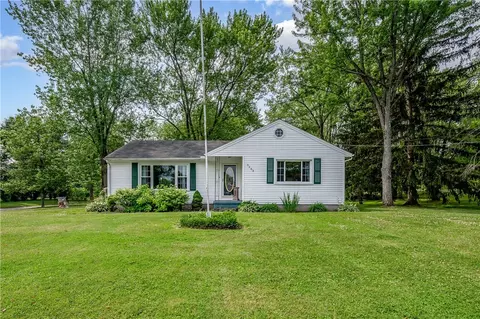 3263 Hubbard Middlesex Rd, West Middlesex, PA 16159