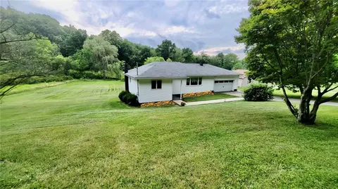 1604 Piper, Ligonier, PA 15658