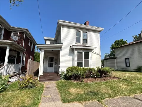 1818 6th Ave, Beaver Falls, PA 15010